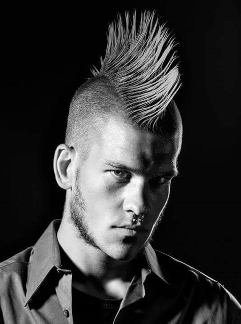 Hair Cuts For Men, Short Hair Fashion, Septum Piercing Men, Punk Guys, Punk Mohawk, Mohawk Hairstyles Men, Punk Boy, Celebrity Haircuts, Stylish Short Hair