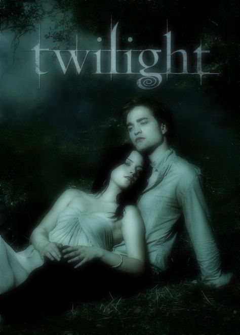 Tvd Poster Vintage, Twilight Poster, Twilight Core, Twilight Vibes, Twilight 2008, Twilight Cast, Twilight Aesthetic, Twilight Photos, Twilight Edward