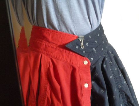 Skirt Made Of Ties, Upcycle Pants To Skirt, Skirt Made From Ties, Mens Shirt To Skirt, Shirt Upcycle Diy, Upcycle Fashion Diy, Ropa Upcycling, Upcycle Clothes Diy, Jean Flare