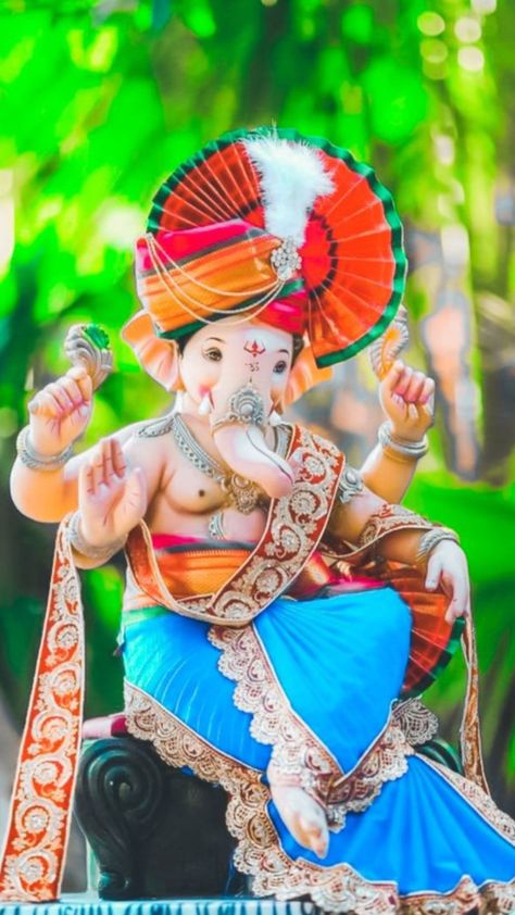 Ganapati Photography, Ganesh Wallpaper Full Hd 4k, Hanuman Art, Full Black Wallpaper, Bappa Photo, Hd Happy Birthday Images, Photos Of Ganesha, Punjabi Wedding Couple, Ganpati Bappa Wallpapers