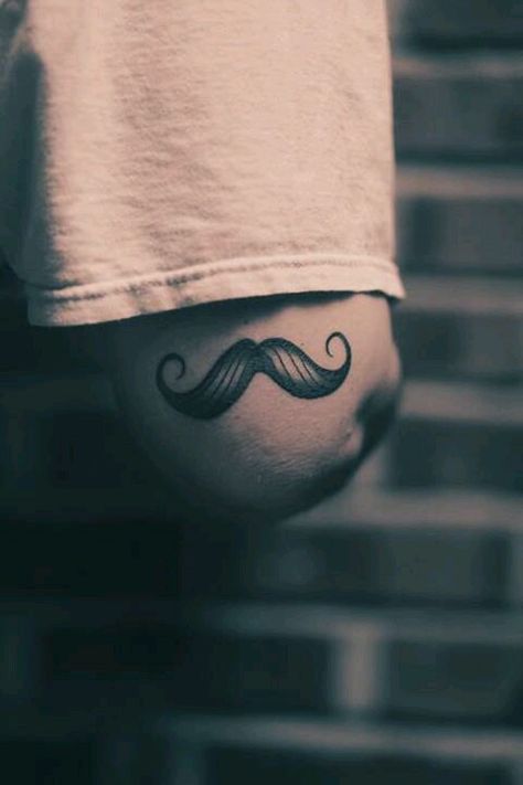 Mustache tattoo! This would be cute to end a half sleeve. Mustache Tattoo, Barber Tattoo, Tattoo Old School, Muster Tattoos, Elbow Tattoos, Inspiration Tattoos, Small Tattoo Designs, Pattern Tattoo, Tattoo Placement