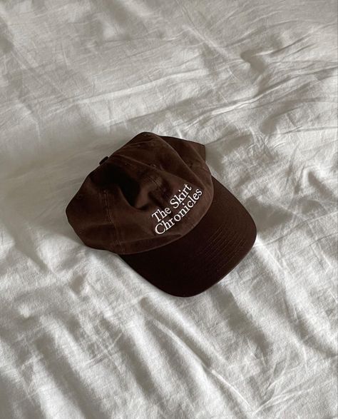 Streetwear Caps, Race Outfit, Hat Aesthetic, Cap Outfit, Hat Stores, Shirt Design Inspiration, Instagram Layout, Hat Ideas, Cap Fashion