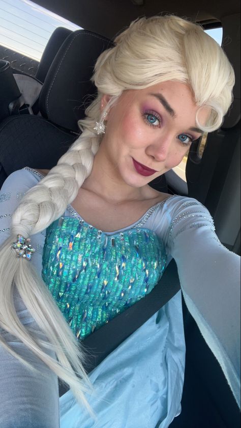 Elsa Halloween Costume Women, Elsa Makeup Look, Elsa Frozen Makeup Look, Anna Frozen Cosplay, Elsa Costume Women, Elsa Wig Adult, Elsa Makeup, Elsa Halloween Costume, Frozen Makeup