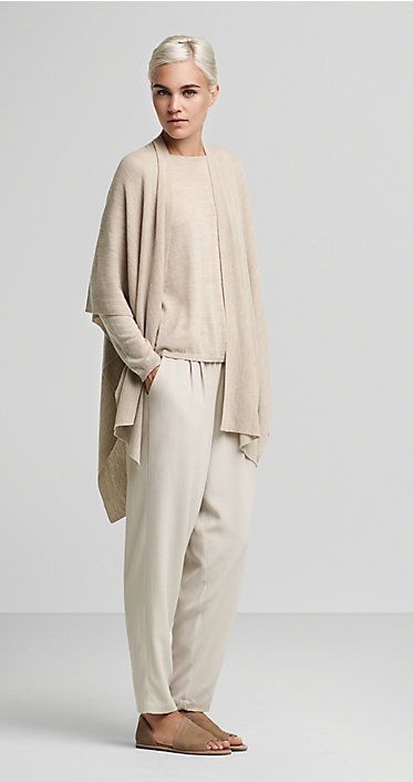 Minimalisticky Chic, Eileen Fisher Style, Minimalist Moda, Beige Pants, Mode Casual, Minimal Chic, Tres Chic, Minimal Style, 가을 패션