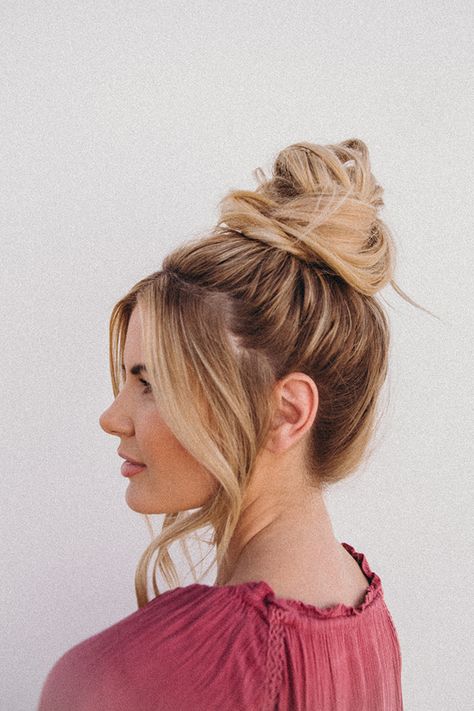 Hair How-To: An Effortless Top Knot Tutorial From Amber Fillerup Clark - Lauren Conrad How To Top Knot, How To Top Knot Bun, Formal Top Knot, Top Knot Wedding Hair, Top Knot Bun How To, Top Knot Updo, Curly Top Knot Bun, Hair Knot Tutorial, Top Knot Tutorial