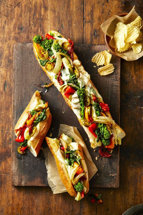 Provolone Veggie Party Subs - GoodHousekeeping.com Party Subs, Vegetarian Super Bowl Food, Vegetarian Super Bowl, Super Bowl Food Healthy, Healthy Superbowl, Healthy Superbowl Snacks, Fingerfood Party, Sub Sandwiches, Superbowl Snacks