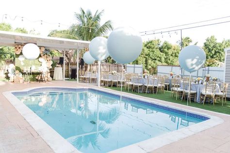 Pool Side Baby Shower Ideas, Baby Shower Pool Decorations, Pool Baby Shower Ideas Decoration, Poolside Baby Shower Ideas, Pool Baby Shower Ideas, Baby Shower Pool Party, Baby Shower Winnie The Pooh, Baby Shower Decorations Neutral