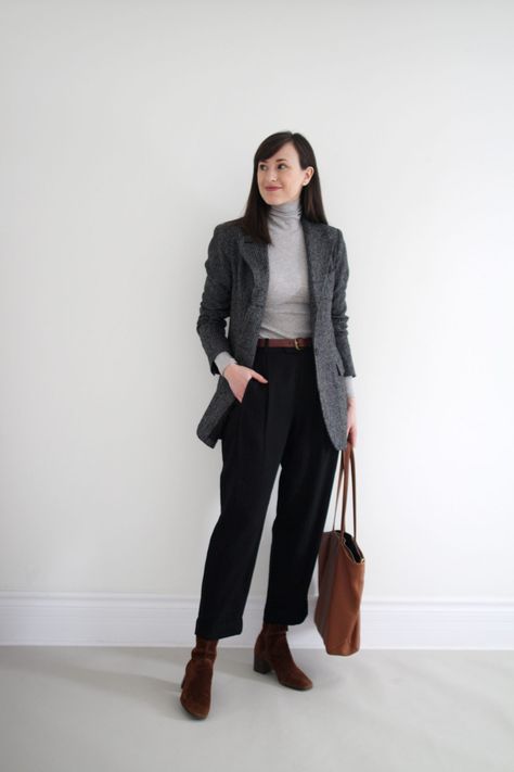 It’s time for a new week of work outfits post! I’ve had lots of requests for more office-ready style and since it can be hard to muster inspiration during winter, I’ve put together a few ideas to help get you through. Although I don’t currently work in a typical office...Read the Post Winter Office Outfits Women, Winter Office Outfits, Winter Work Outfits, Work Outfits Women Winter, Business Casual Outfits Winter, Conference Outfit, Simple Work Outfits, Business Casual Winter, Outfits For Work