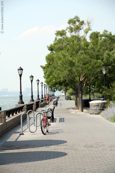 Esplanade in Battery Park City - NEW YORK CITY. Moodboard Pics, Nyc Projects, Battery Park City, Battery Park, I Love Nyc, Nyc Park, Acnh Inspo, Fantasy Setting, Urban Fantasy