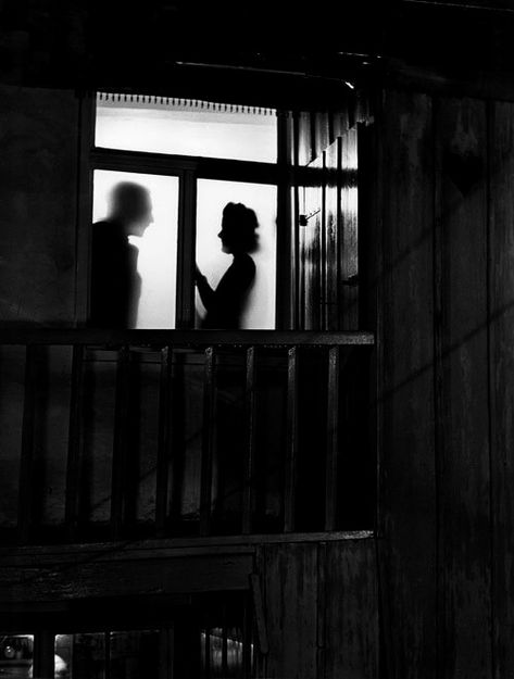 siegfried lauterwasser - shadows in window, 1949 Otto Steinert, Film Noir Photography, Noir Detective, Noir Movie, Black And White Photograph, Louvre Paris, Neo Noir, Chiaroscuro, Black And White Photographs