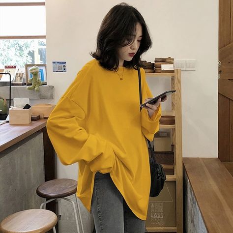 Top Spring Outfits, Women 90s, Yellow Long Sleeve, T Shirts Women, Simple Tshirt, Long T Shirt, Long T, Sleeve Women, Loose Outfit