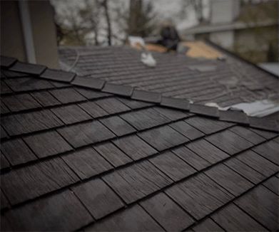 rubber roofing Rubber Roof, Rubber Roofing, Types Of Roofing Materials, Cedar Shake Roof, Shake Roof, Roof Ideas, Office Patio, Stucco Homes, Cheap Houses