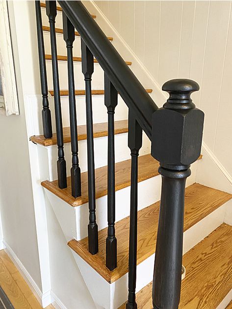 Painted Handrails For Stairs, Painting Stair Railings, Painted Steps, Foyer Remodel, Painted Stair Railings, Railing Makeover, Painted Staircase, Wood Banister, Black Stair Railing