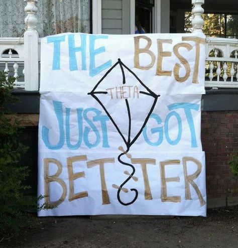 Bid Day Signs, Theta Kite, Theta Crafts, Recruitment Themes, Sorority Banner, Theta Phi Alpha, Sorority Sugar, Alpha Sigma Tau, Delta Phi Epsilon