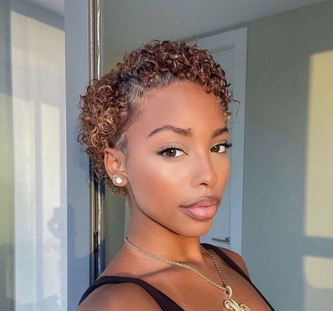 Short Curly Perm Hair Black Women, Really Short Curly Hair Black Women, Twa Side Part, Curly Big Chop, Short Hairstyle Women Black Woman Curly, Short Curly Hair Styles Black Women, Big Chop 4c Hair, Short Curly Haircuts Natural Black Women, Short 4c Hairstyles Big Chop