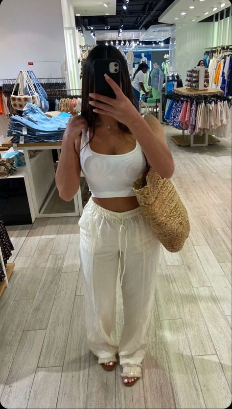 Simple Everyday Outfits Summer, Summer Baddie Outfits Casual, Summer Outfits Basic, Simple Everyday Outfits, Zara Summer Outfits, Summer Baddie Outfits, Basic Summer Outfits, Summer Baddie, Everyday Outfits Summer