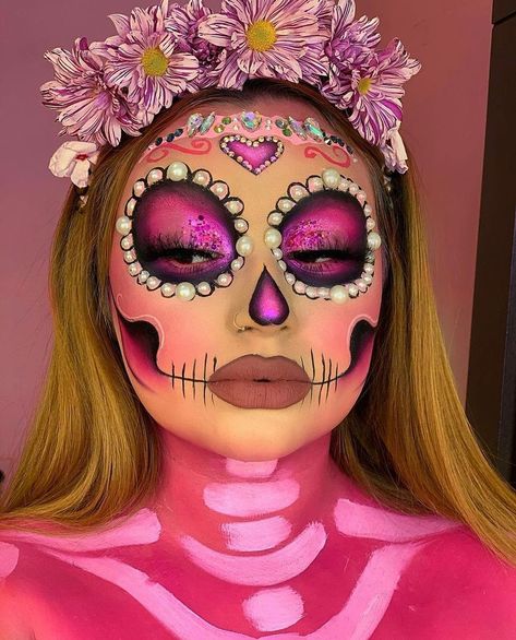 Pink Dia De Los Muertos Makeup Ideas, Pink Catrina Makeup, Catrinas Neon Makeup, Simple Catrina Makeup, Dia Los Muertos Makeup, Make Up Rosa, Catrina Makeup, Skull Makeup Tutorial, Cute Halloween Makeup