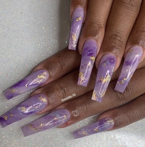 Purple And Gold Almond Nails, Purple With Gold Nails, Purple And Gold Nails, Quince Nails, Purple Glitter Nails, Nail Aesthetic, Gold Acrylic Nails, Nail Station, Pedicure Ideas