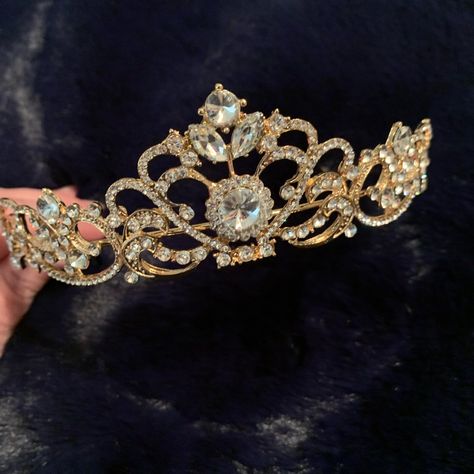 Elegant Tiara. Purchased For Wedding, But Wasn’t Used. Nwot. Thanks For Shopping By! Princess Tiaras Aesthetic, Quince Tiaras Gold, Rose Gold Quince Crown, Crown For Quince, Quince Crowns Gold, Gold Quinceanera Crown, Gold Crown Quinceanera, Aurora Quince, Royalty Theme Party