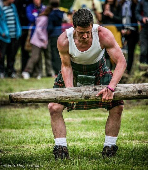 Highland Games Scottish Highland Games, Scottish Man, Great Scot, Bonnie Scotland, Scottish Culture, Highland Games, Scottish Fashion, Scottish Kilts, Men In Kilts