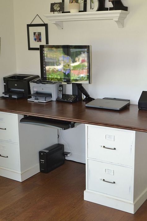 Desk Made From Cabinets, Desk Made From File Cabinets, Diy File Cabinet Desk Ideas, Diy Desk Filing Cabinet, Diy Office Desk With Filing Cabinets, Desk Made With Filing Cabinets, Homemade Desk Ideas Home Office, Diy File Cabinet Desk, Diy Desk Ideas With Storage