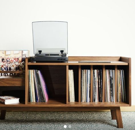 Wooden Vinyl Storage, Retro Vinyl Aesthetic, Vinyl Storage Ideas Records, Turntable Furniture Design, Vinyl Storage Ideas, Vinyl Records Storage Ideas, Turntable Console, Record Player Storage, Vinyl Cabinet