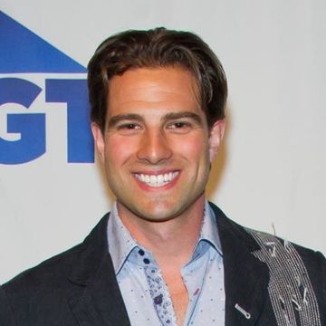 Scott McGillivray Scott Mcgillivray, Holiday Entertaining Food, Say No To Plastic, Country Living Fair, English Country Decor, Professional Painters, Drop Cloth, Best Gifts For Men, Holiday Entertaining