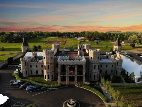 Castle Rooftop, Castle Versailles, Kentucky Castle, Versailles Ky, Castle Wedding, American Cities, Versailles, Kentucky, Real Weddings