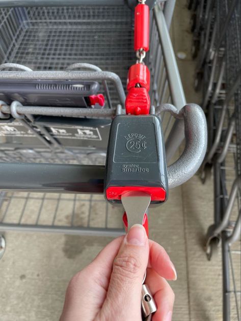 person unlocking Aldi shopping cart Aldi Quarter Keeper, Diy Quarter Holder, Aldi Quarter Holder Diy, Aldi Quarter Holder, Happy Chaos, Aldi Shopping, No Quarter, Shopping Carts, Shopping Trolley