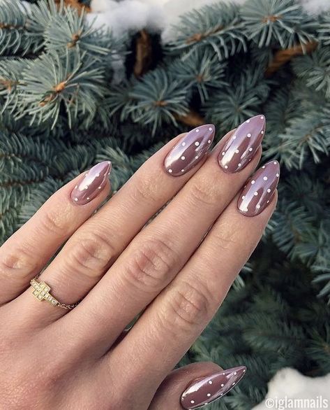 40 festive christmas nail designs that'll turn your hands into holiday art 39 End Of November Nails, Brown Polka Dot Nails, Nail Inspo Almond Winter, New Yrs Nails, Funky Christmas Nails, Neutral Christmas Nails, Chrome Christmas Nails, Nail Noel, Polka Dot Nail Art