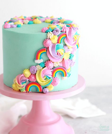 Rainbow On Cake, Rainbow Cake Buttercream, Simple Rainbow Cake, Cake Color Palette, Rainbow Sprinkles Cake, Zoe Cake, Rainbow Icing, Rainbow Cake Decoration, Rainbow Buttercream