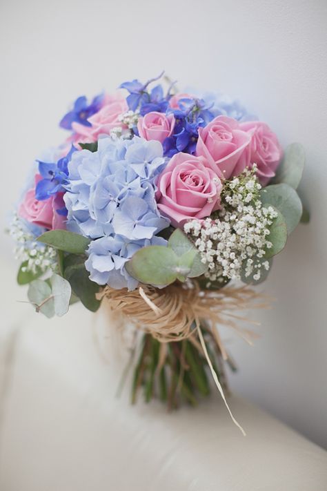 Pretty coloured bouquet featuring pale blue hydrangeas, pink roses and eucalyptus. Photography by www.hayleysavagephotography.co.uk Wedding Flowers Blue Hydrangea, Brides Flowers, Hydrangea Pink, Purple Wedding Bouquets, Blue Wedding Bouquet, Tafel Decor, Wedding Bouquets Pink, Purple Wedding Flowers, Beautiful Bouquets