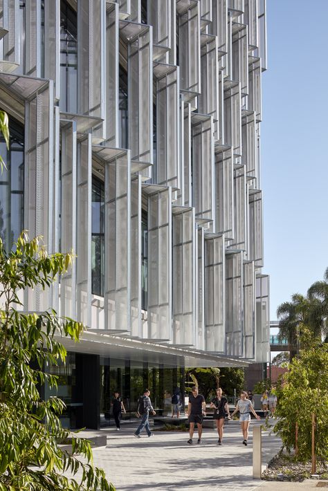 Gallery of Peter Coaldrake Education Precinct / Henning Larsen - 22 Masdar City, Office Facade, Campus Activities, Hotel Facade, Henning Larsen, Clifton Hill, Philosophy Of Education, Student Housing, Wall Exterior