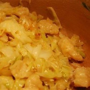 Cabbage and Dumplings Green Cabbage Recipes, Cabbage And Dumplings, Recipes For Cabbage, How To Cook Cabbage, Cabbage Dumplings, Cabbage Stuffed, Cook Cabbage, Vegan Cabbage, Stuffed Cabbage Rolls