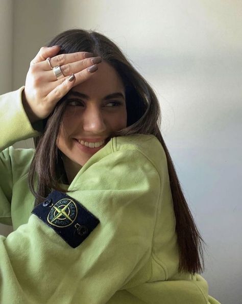 Stone Island Girl, Stone Island Outfit, Compass Embroidery, Football Casual Clothing, Ultra Casual, Stone Island Badge, Stone Island Sweatshirt, Girl Gang Aesthetic, Football Casuals