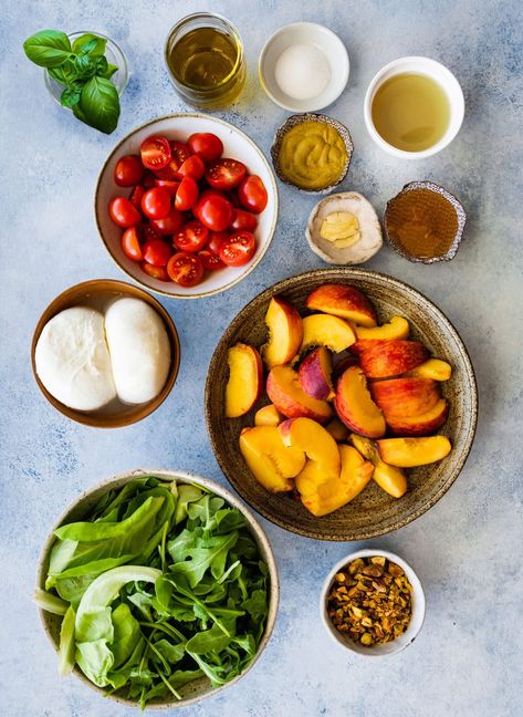 Grilled Peach Salad Recipe with Burrata and Arugula perfect for ripe summer peaches you will crave this fresh salad all peach season. Recipe With Burrata, Peach Salad Recipe, Peach Salad Recipes, Grilled Peach Salad, Pesto Salad, Pizza Appetizers, Italian Chopped Salad, Peach Recipes, Lemon Curd Recipe