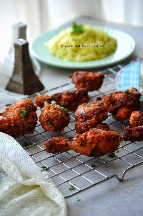 Hyderabadi Wedding Chicken Fry - Savory&SweetFood Hyderabadi Wedding, Wedding Chicken, Spicy Fried Chicken, Chicken Fry, Indian Chicken Recipes, Chicken Snacks, Vegetarian Indian, Fried Chicken Recipes, Indian Cooking