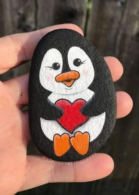 Painted Rock Animals, Stone Art Painting, Painted Rocks Kids, Painted Rocks Craft, Painted Rocks Diy, Rock Painting Ideas Easy, Rock Painting Patterns, Pet Rocks, Rock Painting Designs