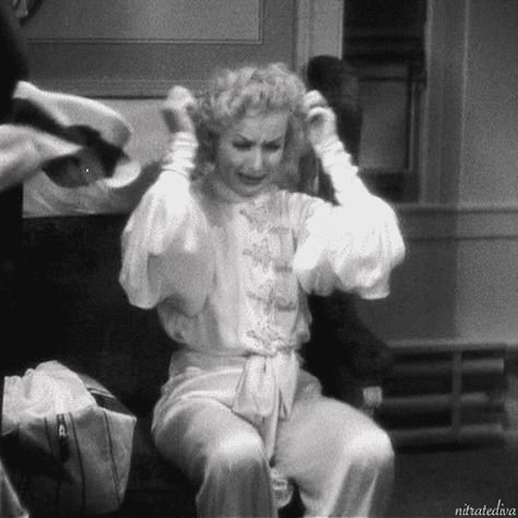 Nitrate Diva Hawks Quotes, Carol Lombard, Vintage Goddess, Howard Hawks, Old Movie, Carole Lombard, Barbara Stanwyck, Clark Gable, Lauren Bacall