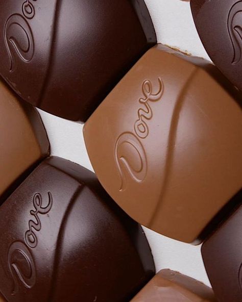 Dove Chocolate - A ﻿closer look at the silky smooth Large Promises. ﻿Have you tried them yet ? Dove Chocolate Aesthetic, Black Feminine Outfit, Teacher Funnies, Dove Chocolate, It's Too Hot, Teacher Humor, Feminine Outfit, Have You Tried, Nespresso Cups