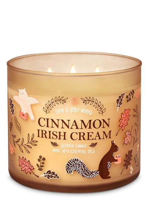 Candle Cinnamon, Future Christmas, Essential Candles, Candle Bath, Candle Obsession, Candle Scents, Bath Body Works Candles, Deco Nature, Smell Goods