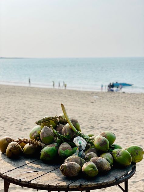 જુવો શિવરાજપુર બીચ નો ખુબસુરત નજારો See the beautiful view of Shivrajpur beach 🏖 near Dwarka of Gujarat. #shivrajpurbeach #beach #dwarka #beachlife #gujarattourism #exploregujarat #travelphotography #evening #beachvibes #incredibleindia #gujaratdiaries #gujarat Shivrajpur Beach Dwarka, Shivrajpur Beach, Beautiful View, Incredible India, Travel Bucket, Travel Bucket List, Insta Story, Beautiful Views, Beach Life