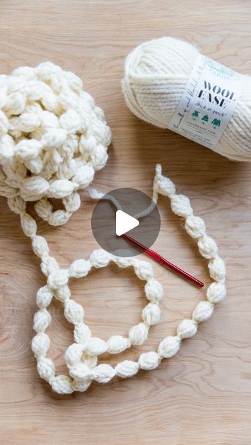 330K likes, 2,026 comments - deliacreates em December 13, 2022: "Crochet a chunky garland! 🧶✨🎄 All you need is a 6.5 mm hook, super bulky yarn, and a good holiday movie…which is about how long it takes to knock out a skein. This project is beginner friendly and incredibly flexible. There’s no set gauge or wrong way to go it. Any variation just gives your garland a different look. See the link in my profile for a slower, more detailed tutorial, plus a link to a similar garland I made using th Chunky Garland, Diy Crochet Garland, Diy Yarn Garland, Crochet Christmas Garland, Yarn Projects Crochet, Puff Stitch Crochet, Mini Garland, Diy Christmas Garland, Crochet Garland