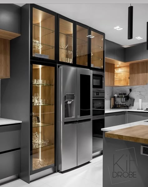 Entryway Modern, Desain Pantry, Modern Kitchen Cabinet Design, Kitchen Pantry Design, Modern Kitchen Interiors, Kitchen Interior Design Decor, Kitchen Interior Design Modern, Kitchen Design Plans, Decor Entryway