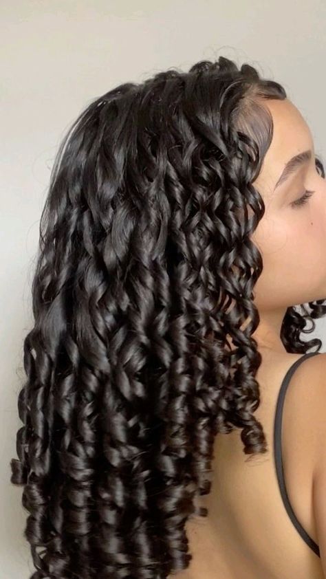 Fancy Updos For Medium Length Hair Curly Hair Care Routine, Extension Hair, Curly Hair Photos, Shoulder Hair, Curly Hair Styles Easy, Hairdos For Curly Hair, Greasy Hair Hairstyles, Curly Hair Inspiration, Permed Hairstyles