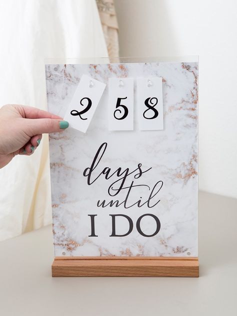 This DIY wedding countdown sign has free printable files! Diy Wedding Countdown, Wedding Countdown Sign, Countdown Sign, Urban Wedding Venue, Free Wedding Printables, Wedding Reception Food, Day Countdown, Wedding Countdown, Wedding Venue Inspiration