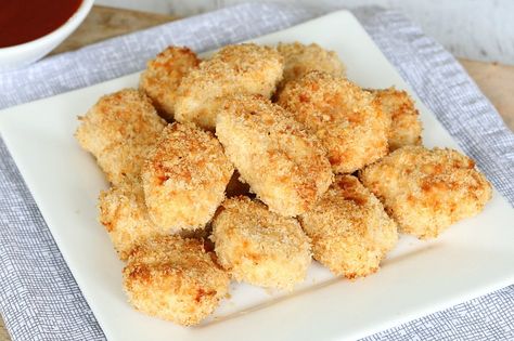 Nuggets di pollo fatti in casa bimby Bbq Chicken Pasta, Homemade Chicken Nuggets, Winter Warmers Recipes, Chicken Nugget Recipes, Tapas Recipes, Mince Recipes, Thermomix Recipes, Chicken Nuggets, Favorite Snack