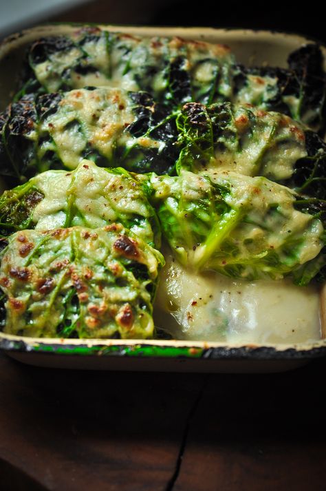 Skirlie Recipe, Savoy Cabbage Recipes, Pasta And Potatoes, Scottish Food, Car Boot Sale, Meat Pasta, Savoy Cabbage, Paleo Foods, Cozy Meals