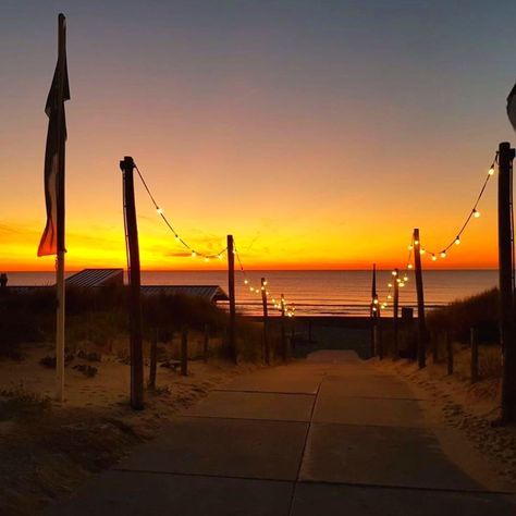 Tramonto a Noordwijk Travel Memories, Summer 2024, Netherlands, Dates, The Beach, Vision Board, Travel, Photography, Quick Saves