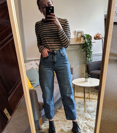 We Just Tried the Most-Wanted Pair of Jeans on the Great British High Street Barrel Jeans Outfit, High Waisted Jeans Outfit, Jeans Outfit Ideas, Flare Jeans Outfit, Barrel Jeans, Winter Pants Outfit, Jeans Outfit Winter, Jeans Outfit Fall, Leg Pants Outfit